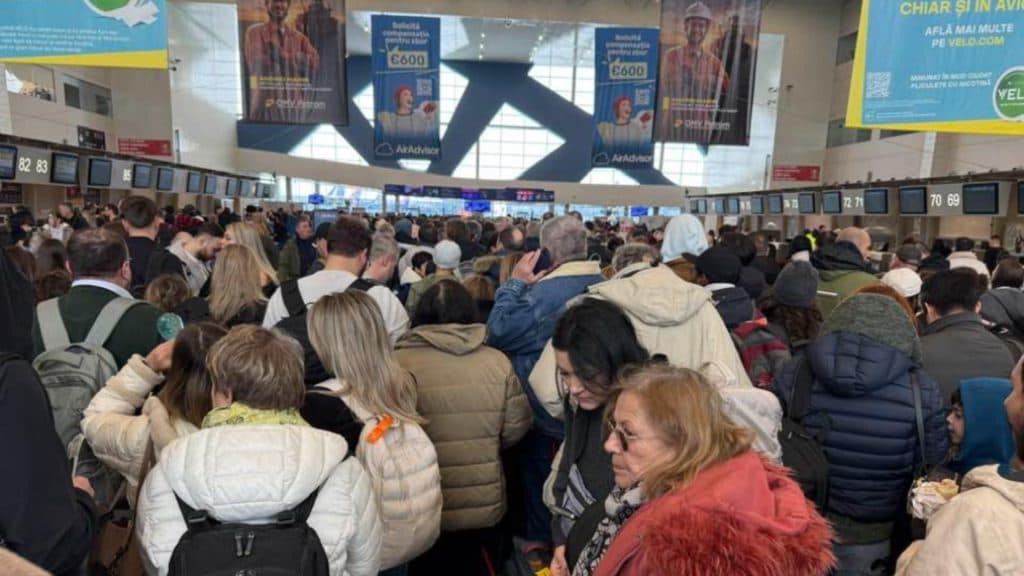 Zeci de zboruri au fost suspendate miercuri din cauza turbulențelor din Orientul Mijlociu, conform CNAB