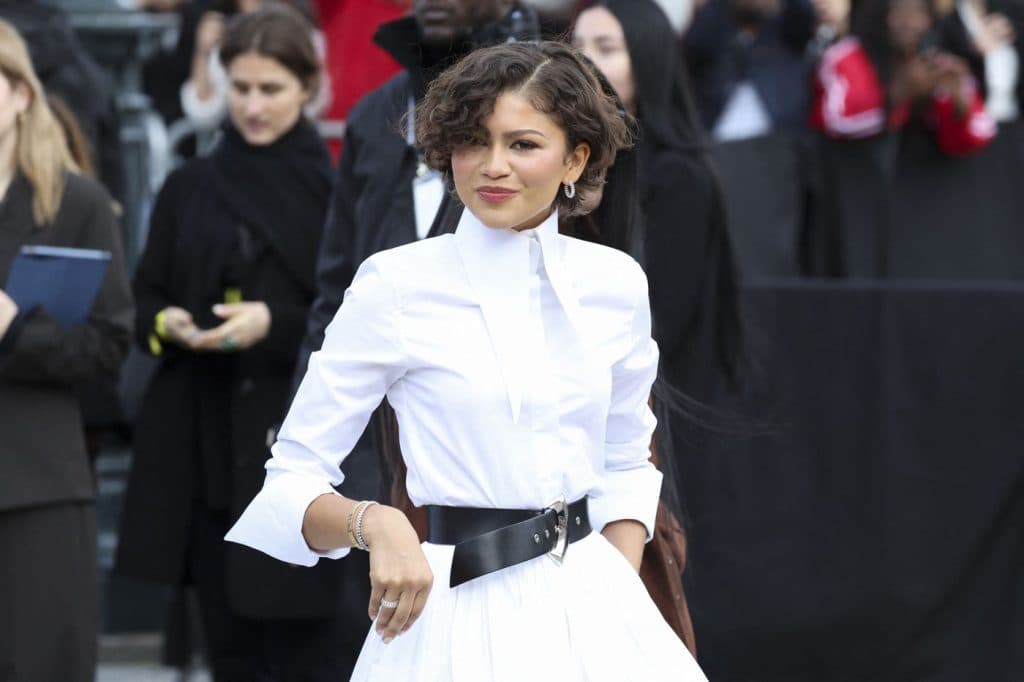 Zendaya stârnește controverse legate de o posibilă nuntă secretă cu Tom Holland. Descoperă momentul surprinzător din Paris