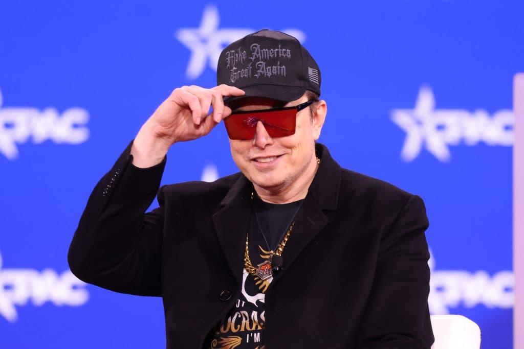 Elon Musk a ieșit din clubul trilionarilor din cauza scăderii averii