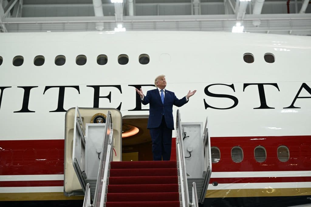 SUA au primit noul avion prezidențial Air Force One