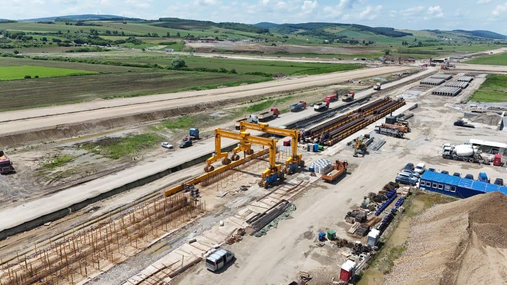 Stadiul autostrăzii unirii a8 atinge 50% la primul lot