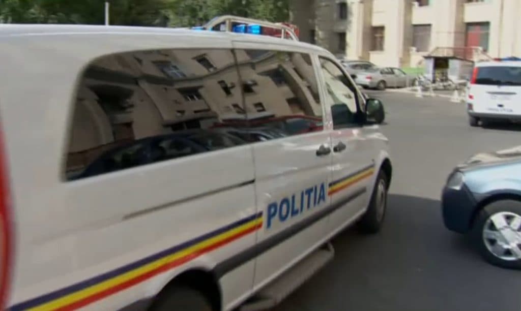 Poliția efectuează percheziții în București și alte județe