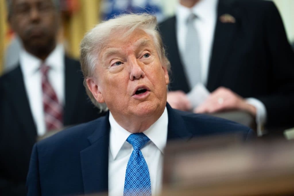Trump anunță întâlniri cu Iranul la Doha, Teheranul neagă planificarea