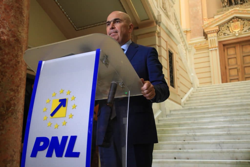 Bolojan anunță că PNL nu va susține Guvernul Veștea