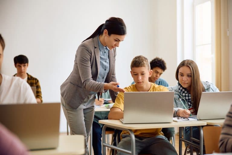 Ministerul Educației a publicat listele cu specializările pentru liceu