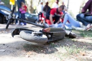 Un bărbat de 45 de ani a murit în urma unui accident pe trotinetă