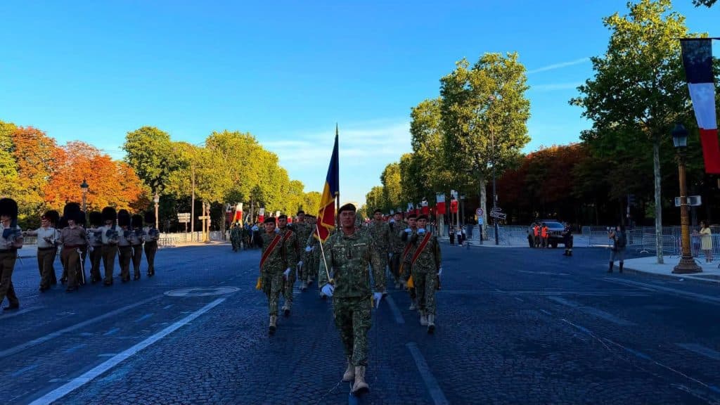 Armata României participă la parada de Ziua Franței la Paris