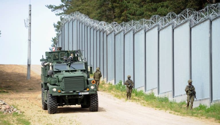 Polonia a redus drastic încercările de trecere ilegală a frontierei