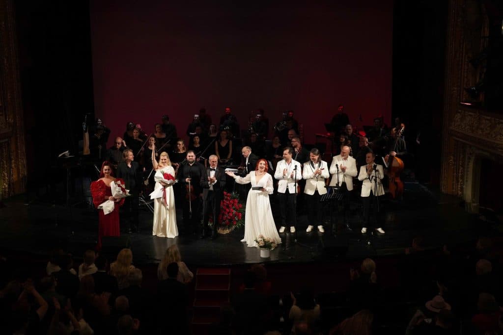 Artiștii din Iași reclamă că nu au primit onorariile după un concert