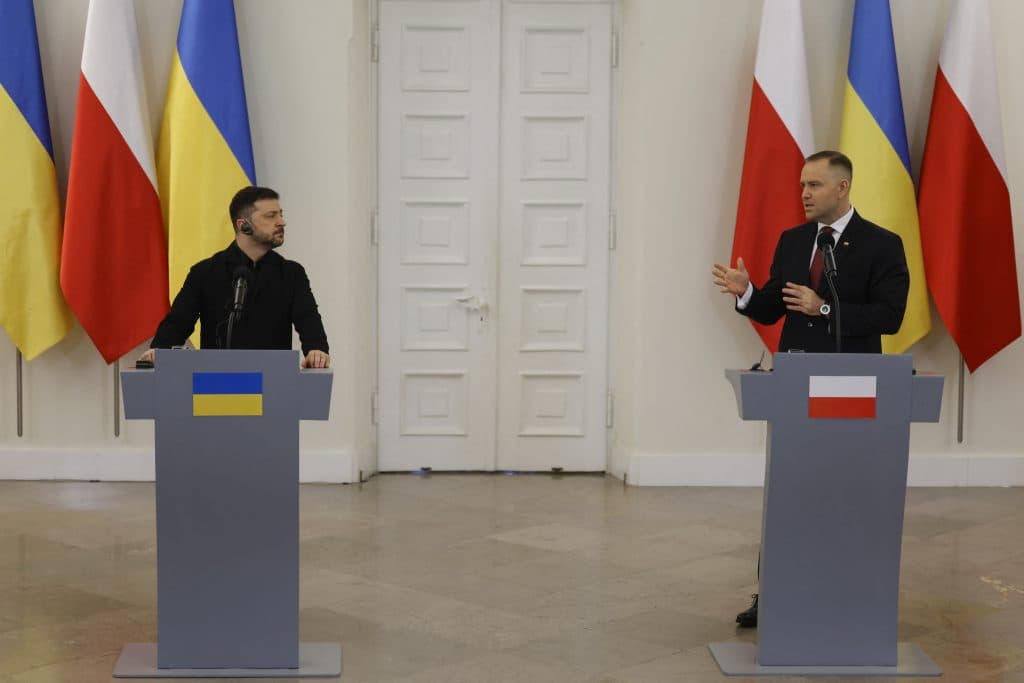 Karol Nawrocki și Volodimir Zelenski au reluat discuțiile la NATO