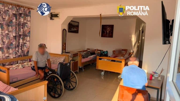 Un bărbat găsit în azilele ilegale din Bihor a murit la spital