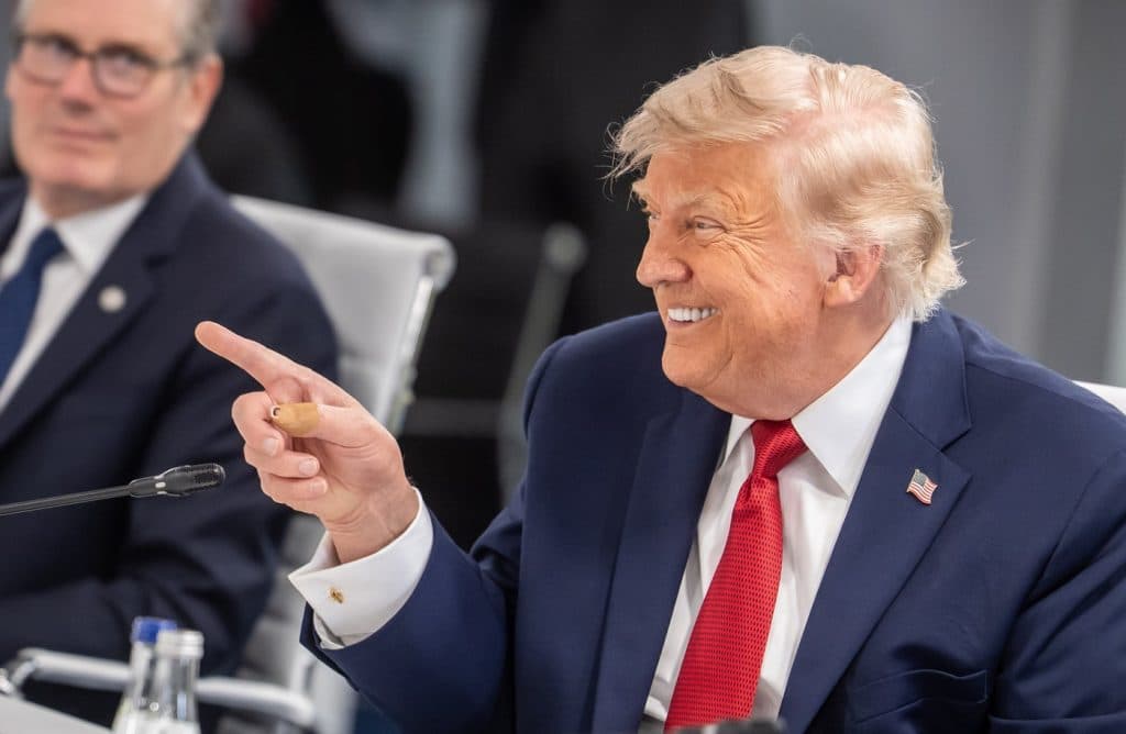 Donald Trump, surprins de tristețea iranienilor la înmormântarea lui Khamenei
