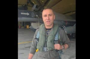 Un pilot de F-16 explică cum pot fi neutralizate dronele