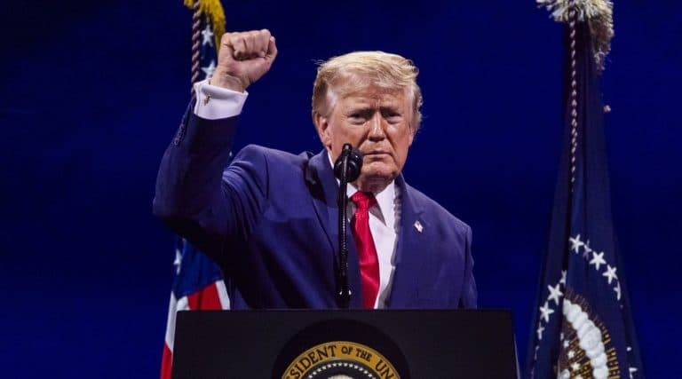 Donald Trump a demis membrii Comisiei de Asistență Electorală