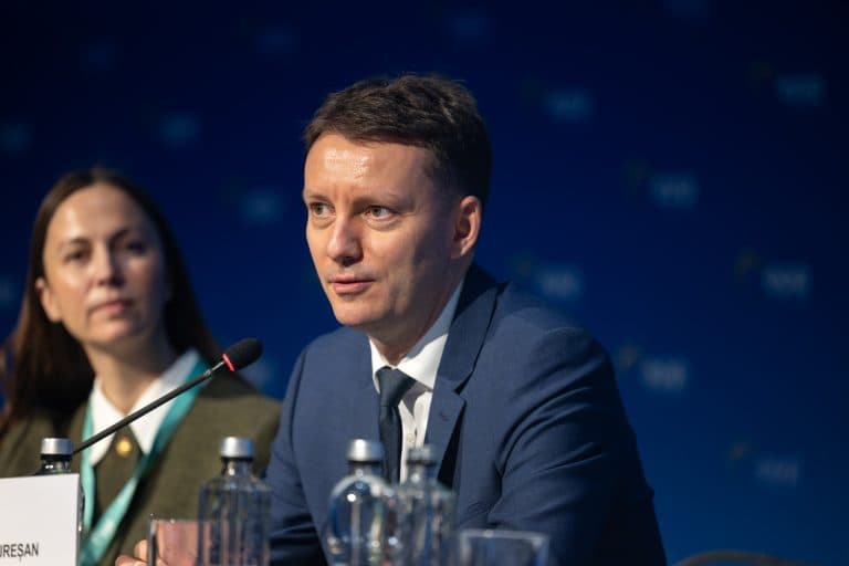 Siegfried Mureşan afirmă că Bolojan a îmbunătăţit absorbţia fondurilor UE