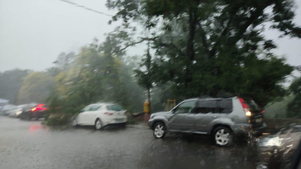 Meteorologii emit avertizări de furtună pentru București și alte județe