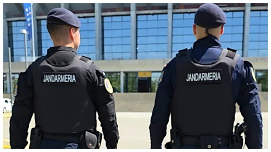 Jandarmii salvează un bărbat de la o tentativă de sinucidere pe Podul Basarab