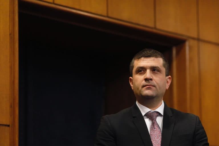 Radu Miruță clarifică costurile vacanței sale cu familia