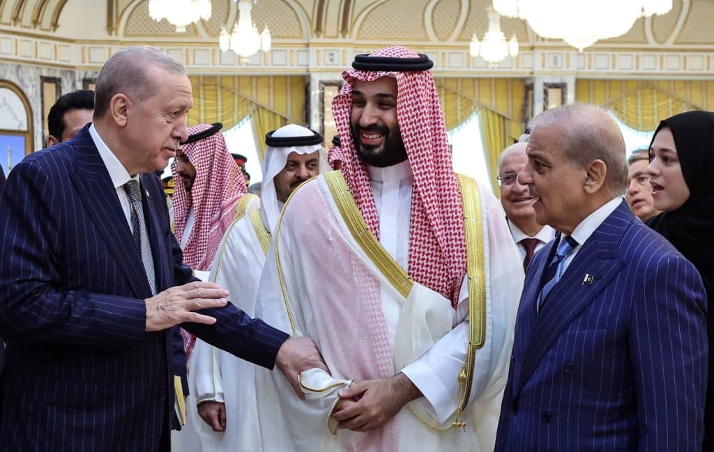 Turcia, Pakistan și Arabia Saudită semnează un pact de apărare comună