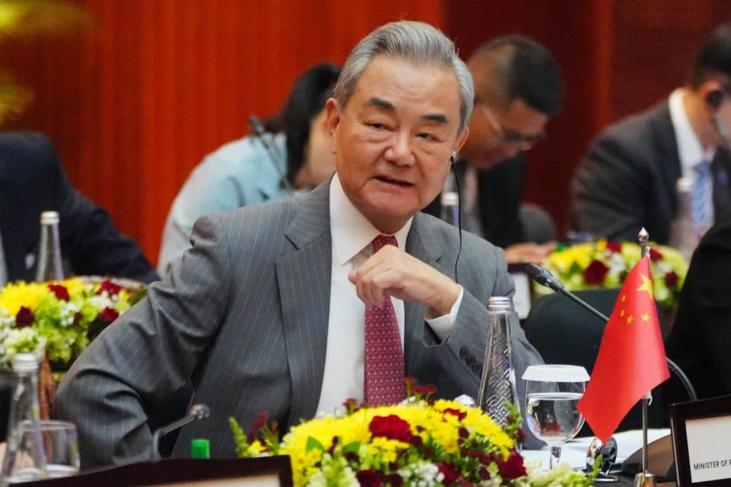 Relațiile dintre China și SUA: Wang Yi semnalează riscuri și provocări