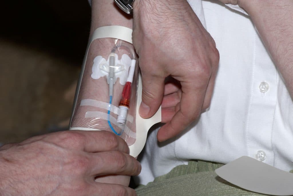 Pacienții oncologici nu găsesc medicamentele compensate promise
