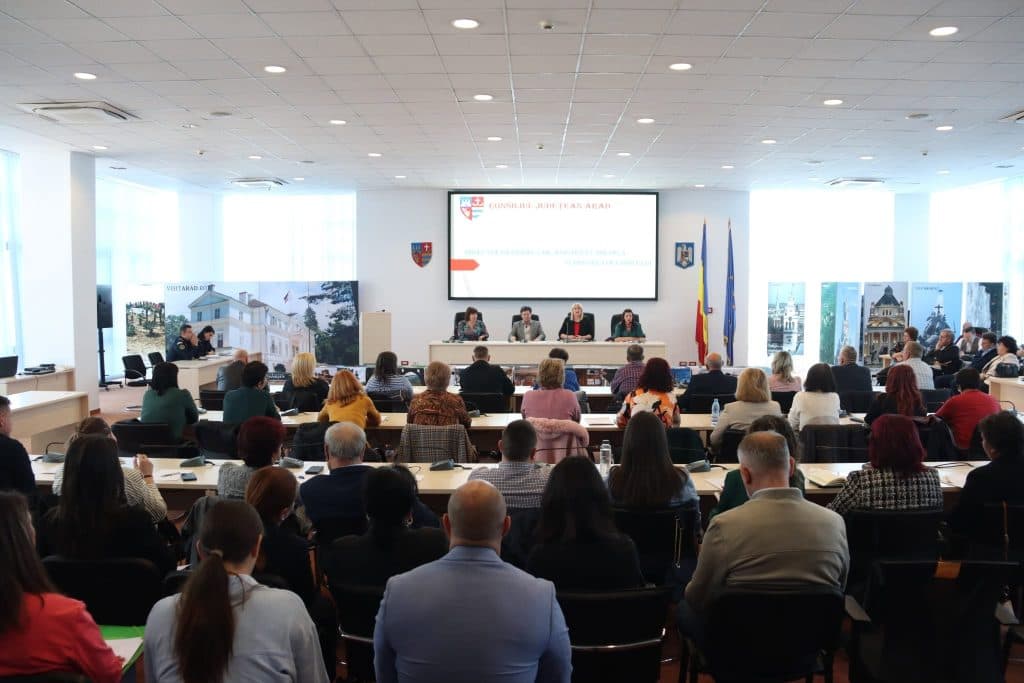 Demisia a Opt Consilieri Din Arad pentru a Evita Incompatibilitățile