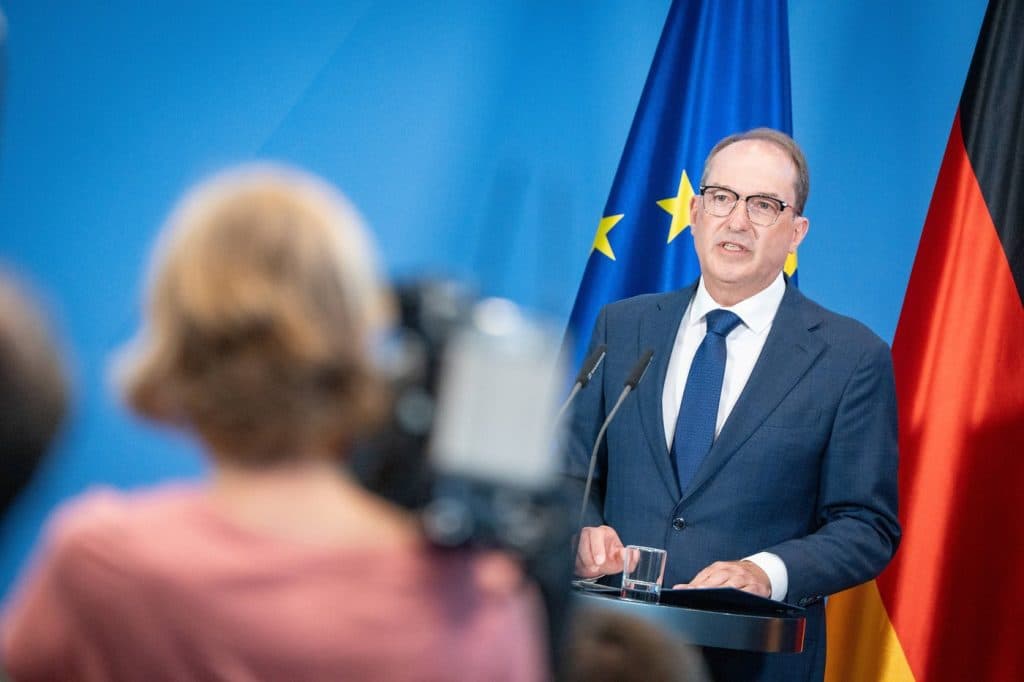 Germania deschide un centru de securitate pentru dronelor