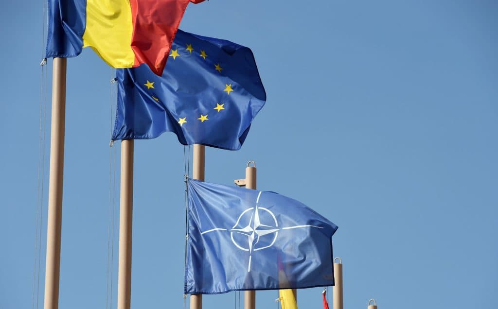 Aliații NATO condamna Rusia pentru încălcările aeriene din România