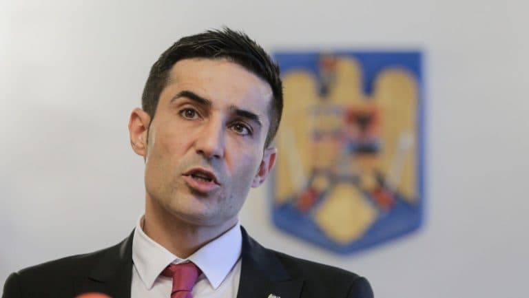 Claudiu Manda îi cere lui Ilie Bolojan să demisioneze din funcție