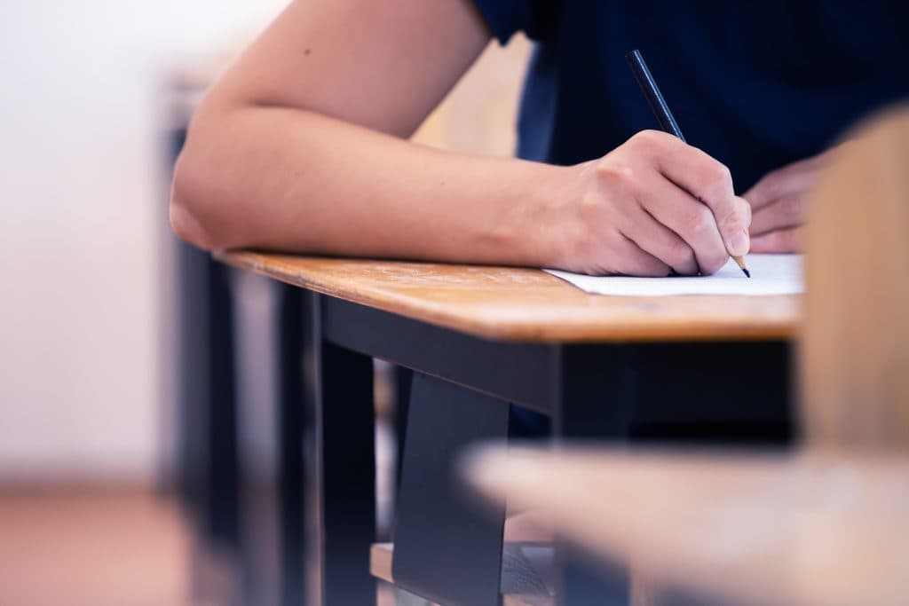 Universitatea din Mexic va repeta examenul de admitere din cauza notelor mari