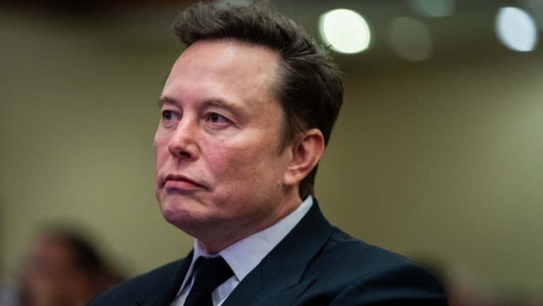 Elon Musk interzice Ucrainei utilizarea Starlink pentru atacuri în Rusia