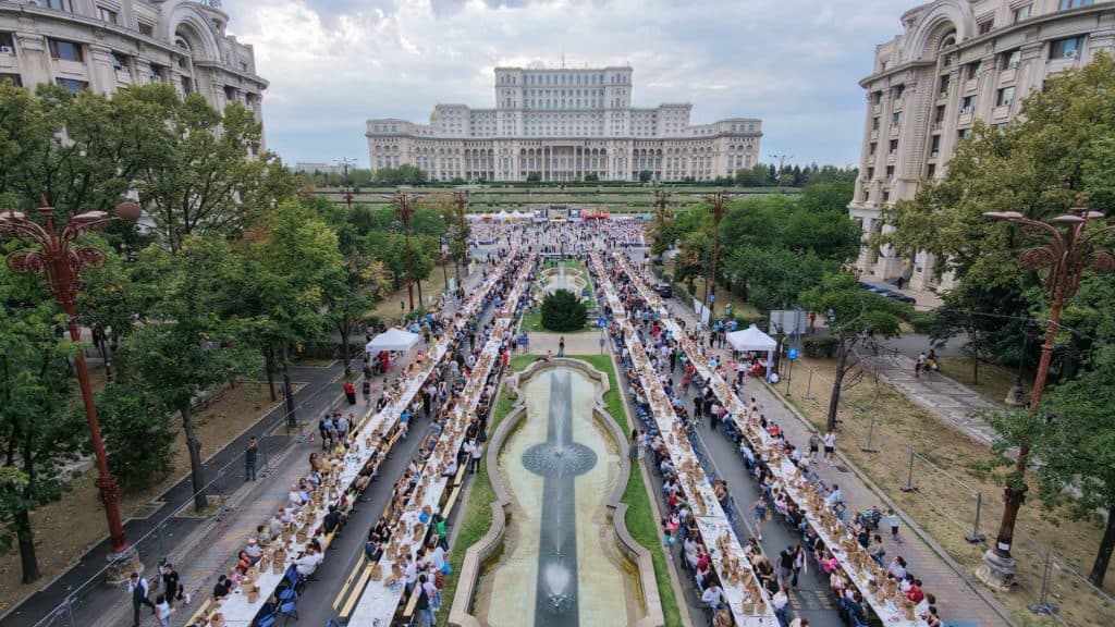 Bucureștiul stabilește un record mondial cu o masă de 5 kilometri