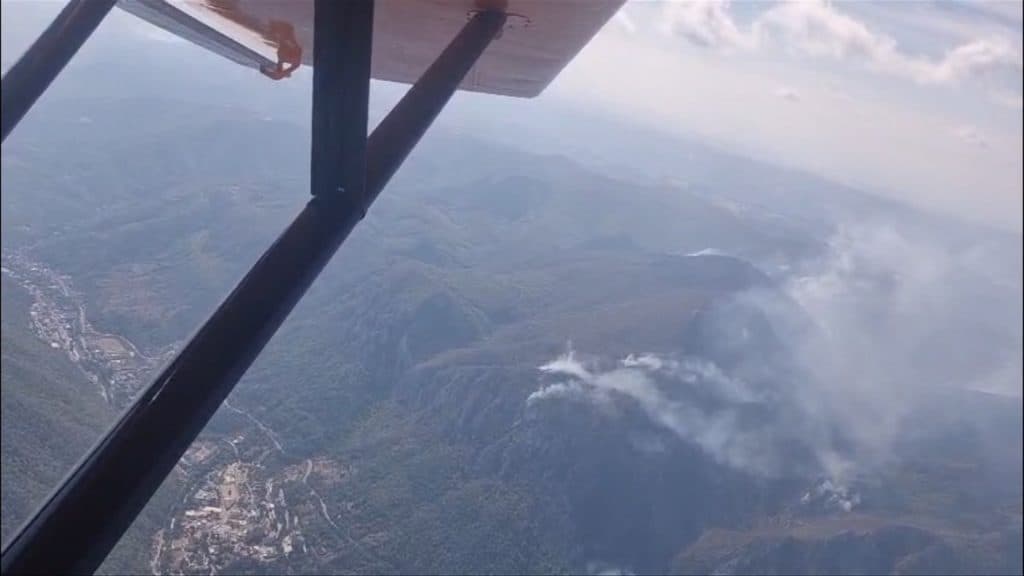 Incendiu devastator la Băile Herculane: 400 de hectare de vegetație distrusă