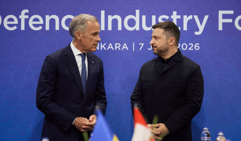 Canada și Ucraina semnează un parteneriat pe o sută de ani