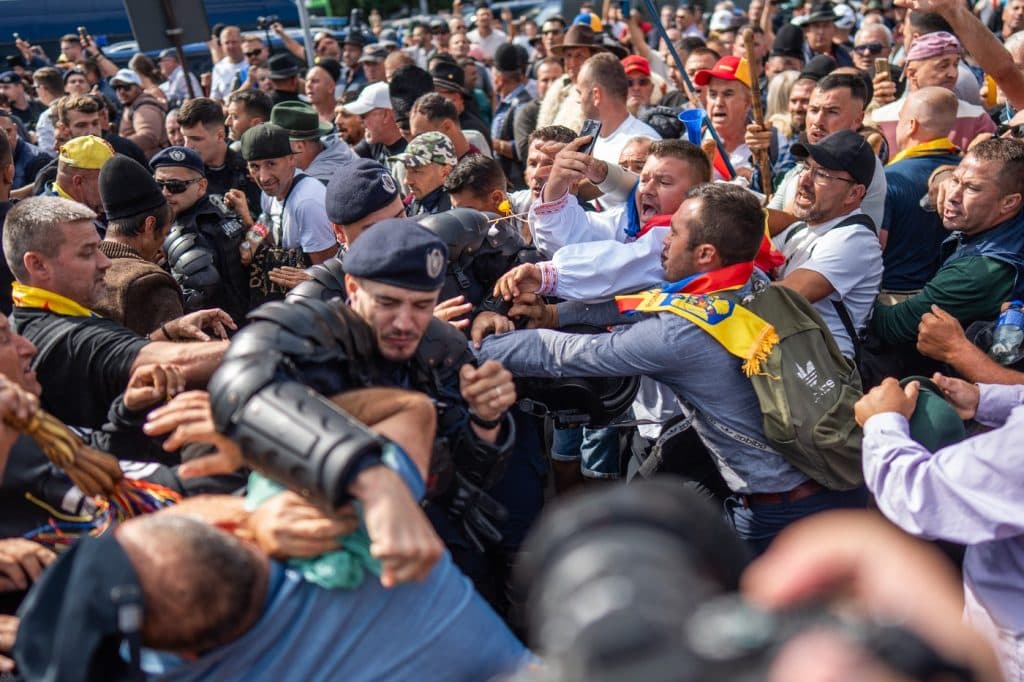 Ciobanii protestatari discută cu echipa lui Nicușor Dan la Cotroceni