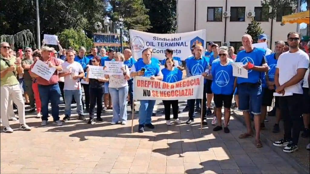 Grevă de avertisment la Oil Terminal din Portul Constanța din cauza salariilor