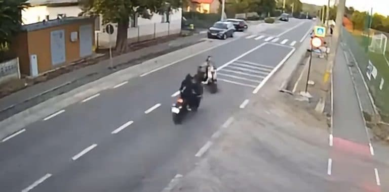Accident tragic în Ialomița: O fetiță de 3 ani a murit pe scuterul mamei sale