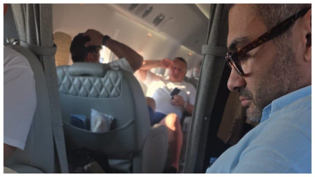 Uniunea Salvați România cere o anchetă în cazul zborurilor private către Mykonos