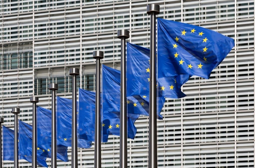 UE prelungește sancțiunile împotriva Rusiei cu trei ani, dar doi oligarhi ies de pe lista neagră