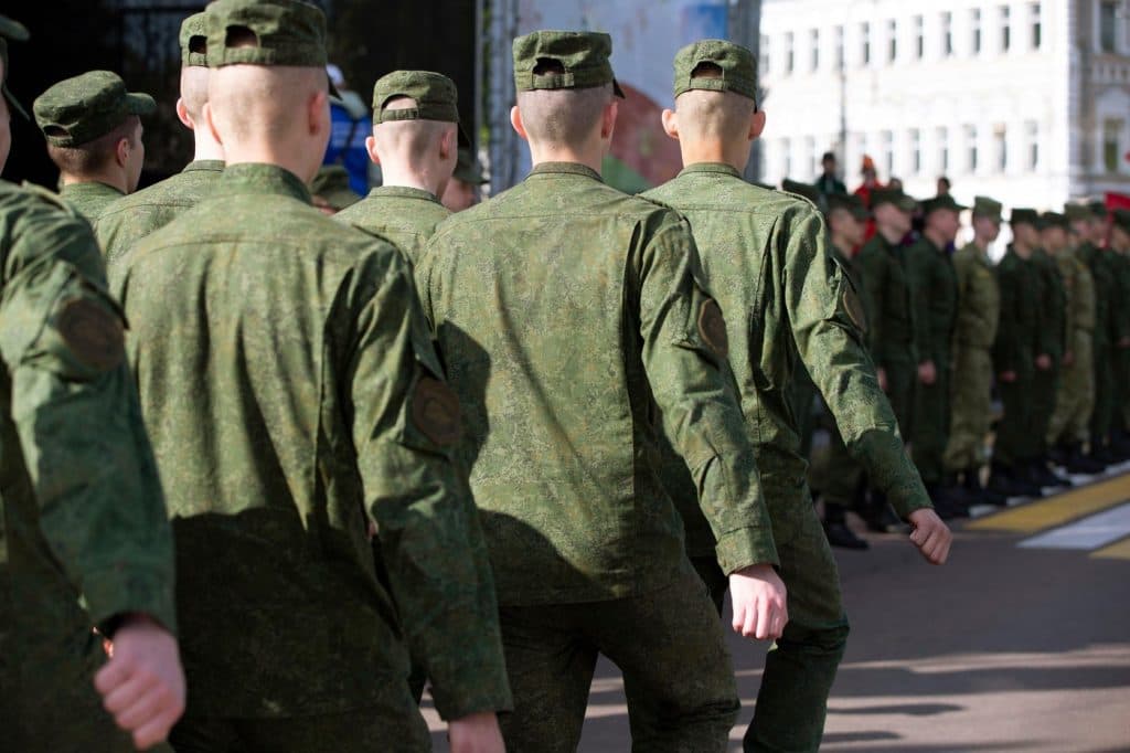 Recrutarea latino-americanilor de către Rusia: drumul de la promisiuni la frontul din Ucraina
