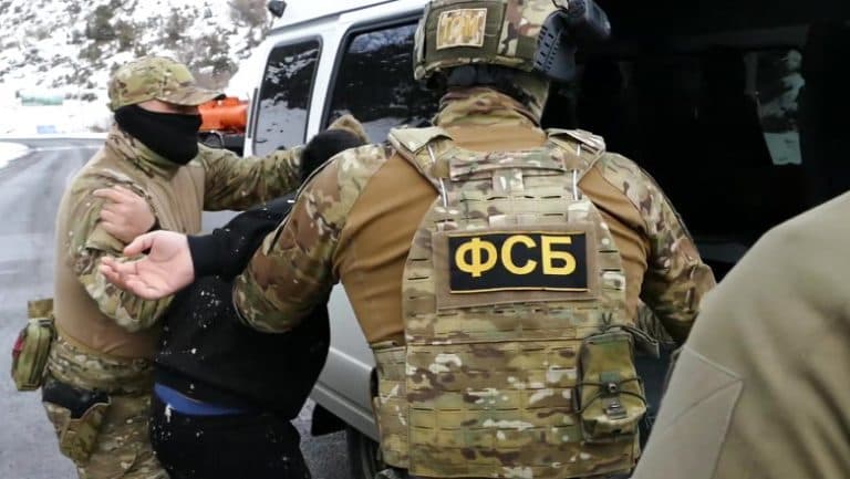 Un moldovean reținut în Rusia pentru tentativă de asasinat asupra unui general
