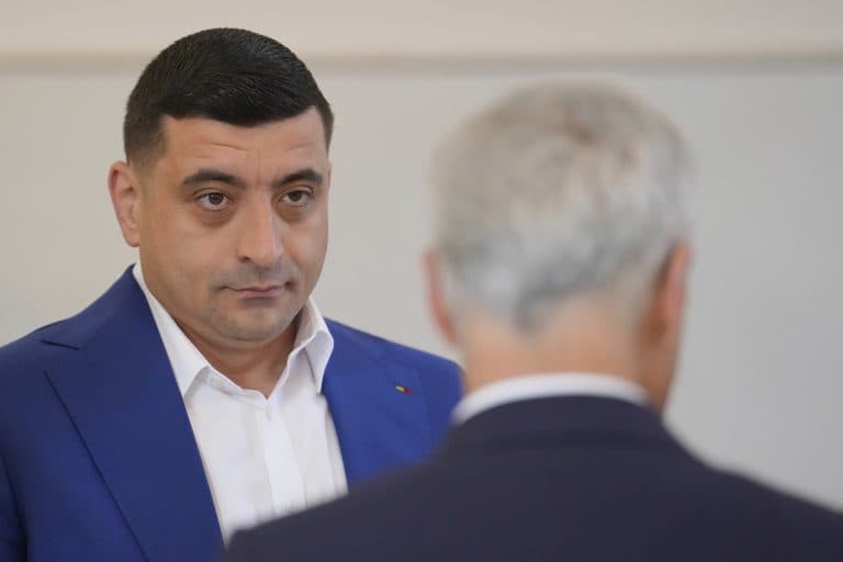 George Simion susține că Călin Georgescu este deținut politic