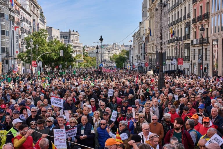 Proteste la Madrid pentru apărarea pensiilor publice înainte de alegeri