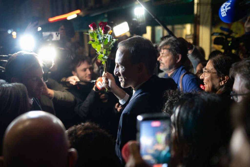 Candidatul la președinția Franței, Raphaël Glucksmann, critică decizia lui Trump