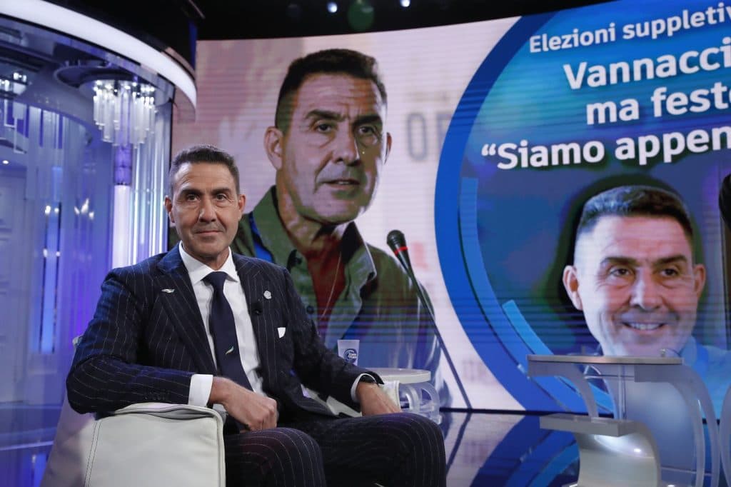 Roberto Vannacci, un provocator în politica italiană