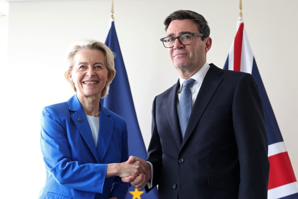 Marea Britanie și UE organizează un summit pe 20 noiembrie pentru a discuta Brexitul