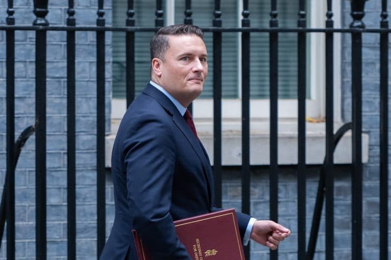 Marea Britanie, avertizată de Wes Streeting privind lanțurile de aprovizionare și securitatea națională