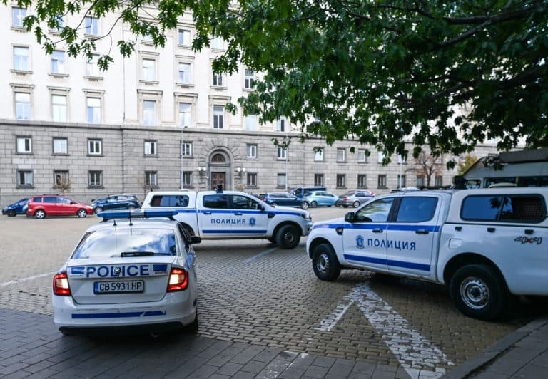 Amenințări cu bombă în Bulgaria: sute de instituții evacuate de autorități