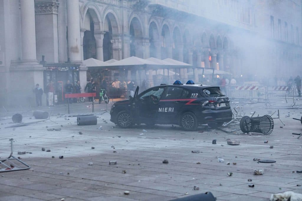 Manifestații violente la Milano din cauza costului ridicat al vieții