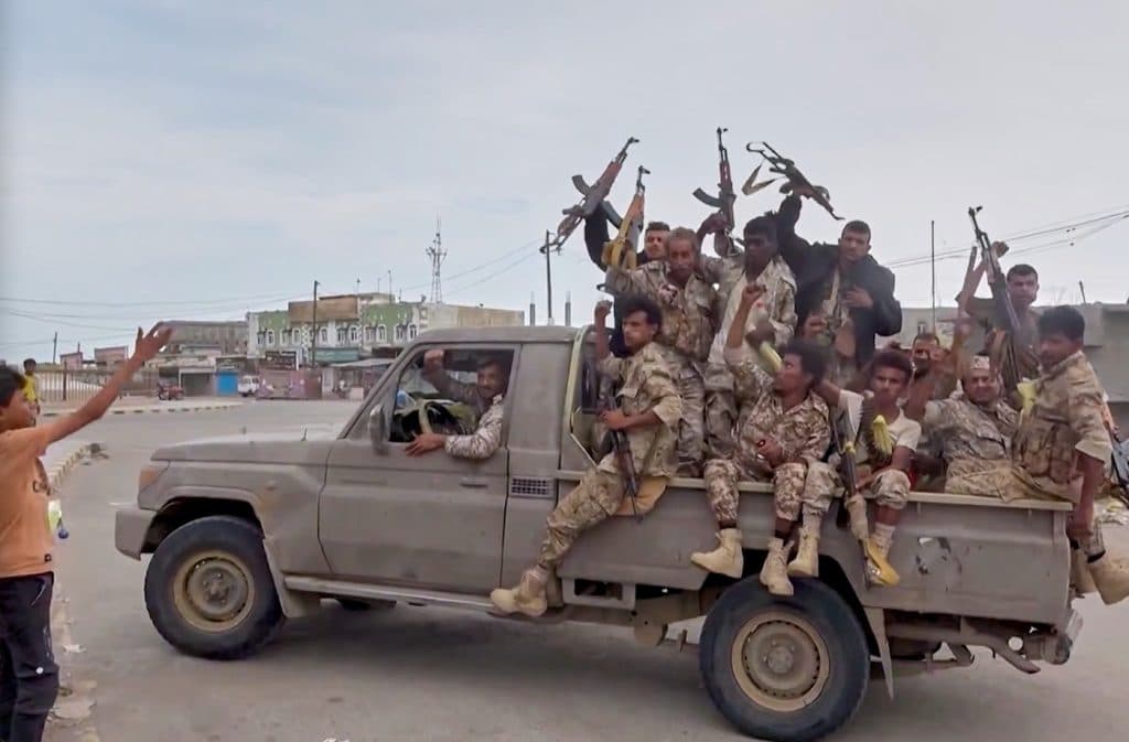 Turcia și Pakistan trimit trupe pentru a sprijini Arabia Saudită în conflictul cu rebelii houthi